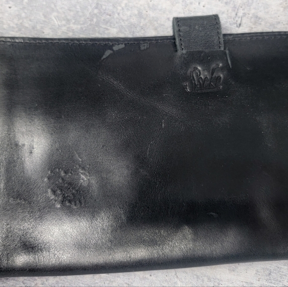 Sseko | Black Leather Clutch with Gold Accent - Picture 5 of 8